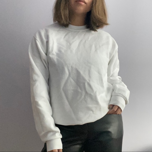 Hanes White Crewneck Sweater - Picture 1 of 3
